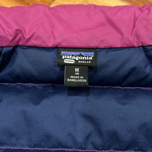 Patagonia Kid's Down Sweater Size Medium (10), Color Amaranth Pink - Picture 7 of 9